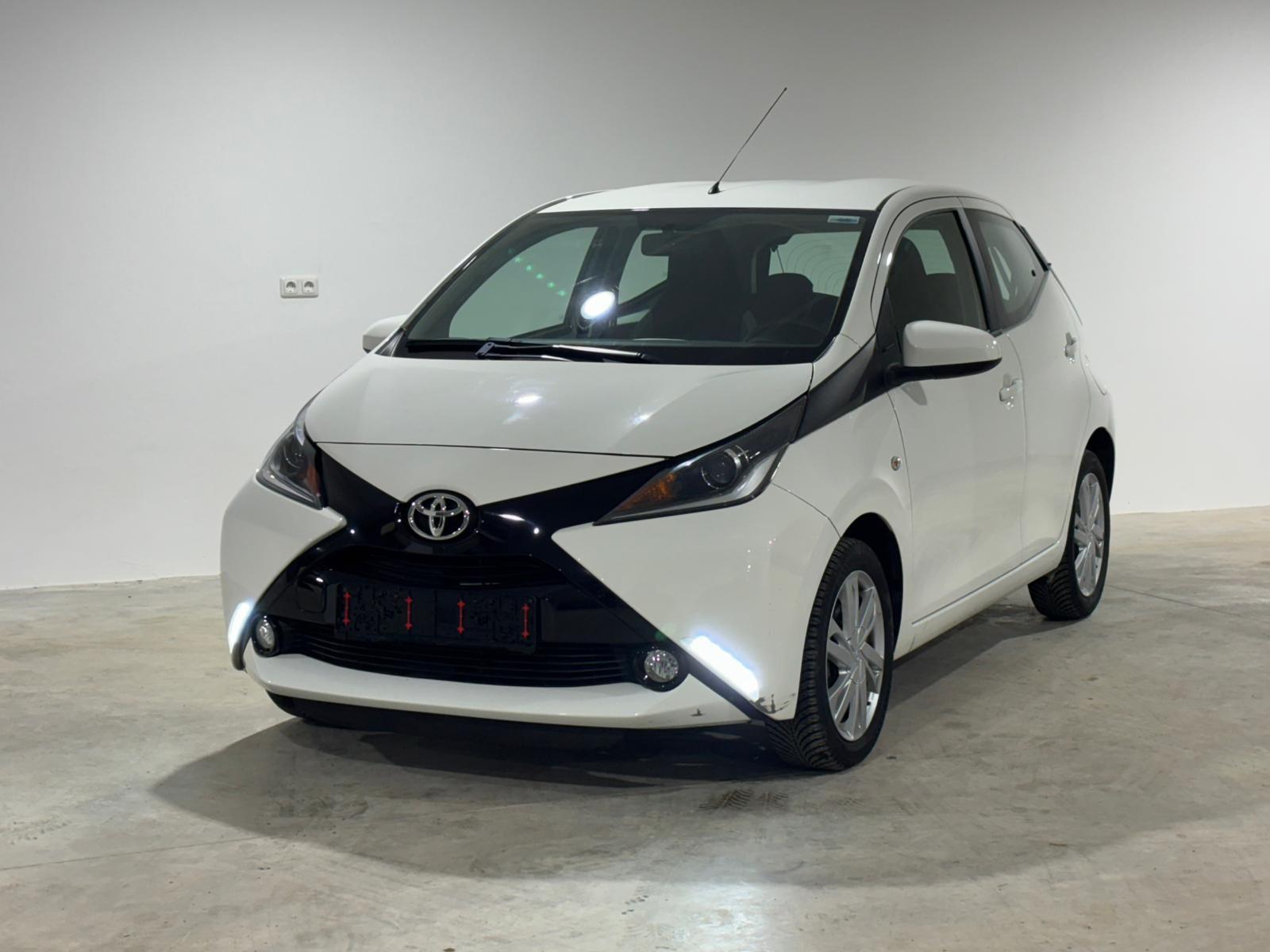 Toyota Aygo x-play touch*Rückfahrkamera*Garantie*Klima*
