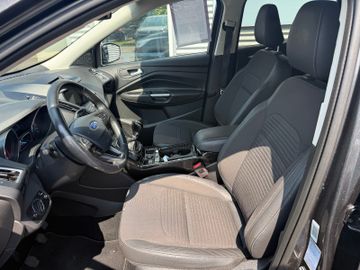 Ford Kuga Titanium+Xenon+SHZ+Navi+AHK