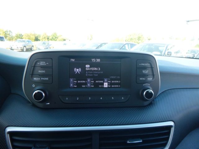 Fahrzeugabbildung Hyundai Tucson Pure 2WD >64.818KM/Automatik<