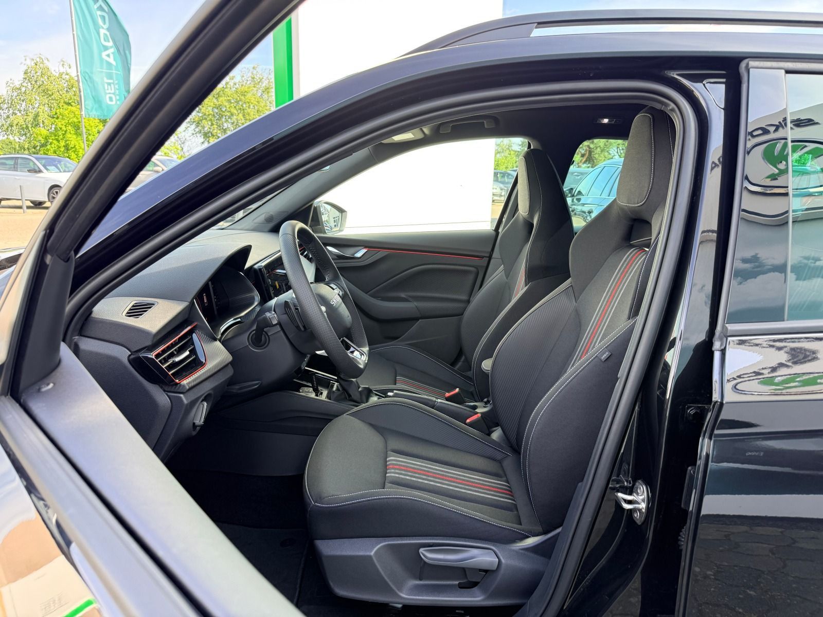 Fahrzeugabbildung SKODA Kamiq Monte Carlo DSG*AHK*RFK*SmartLink*