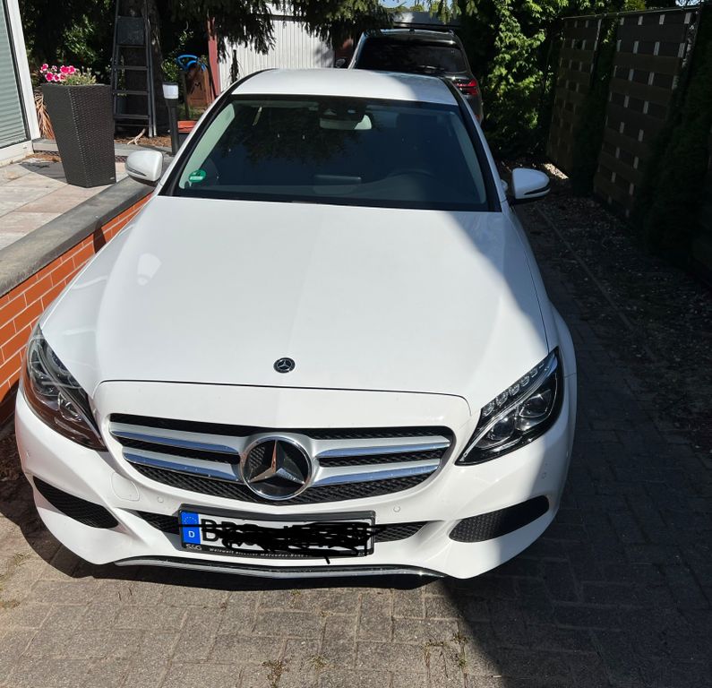 Image of Mercedes-Benz C 200