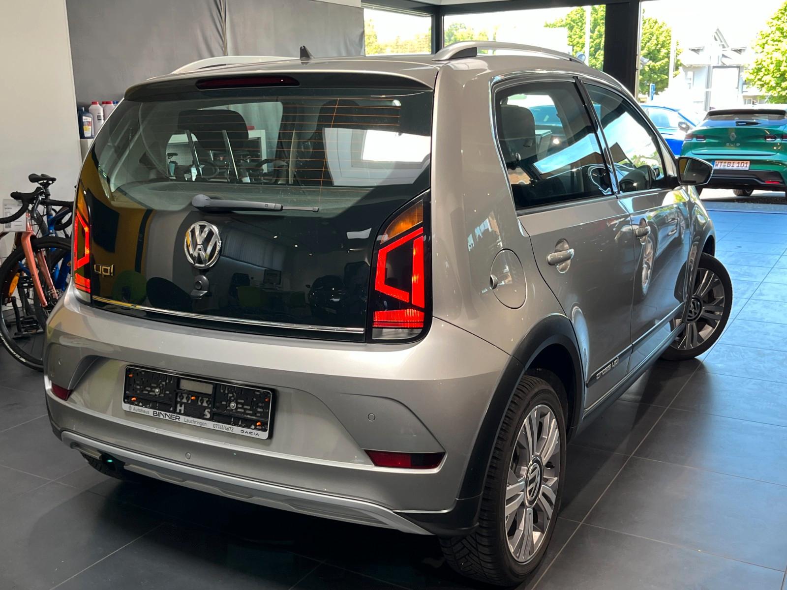 Volkswagen up! TSI cross up *Allwetter*