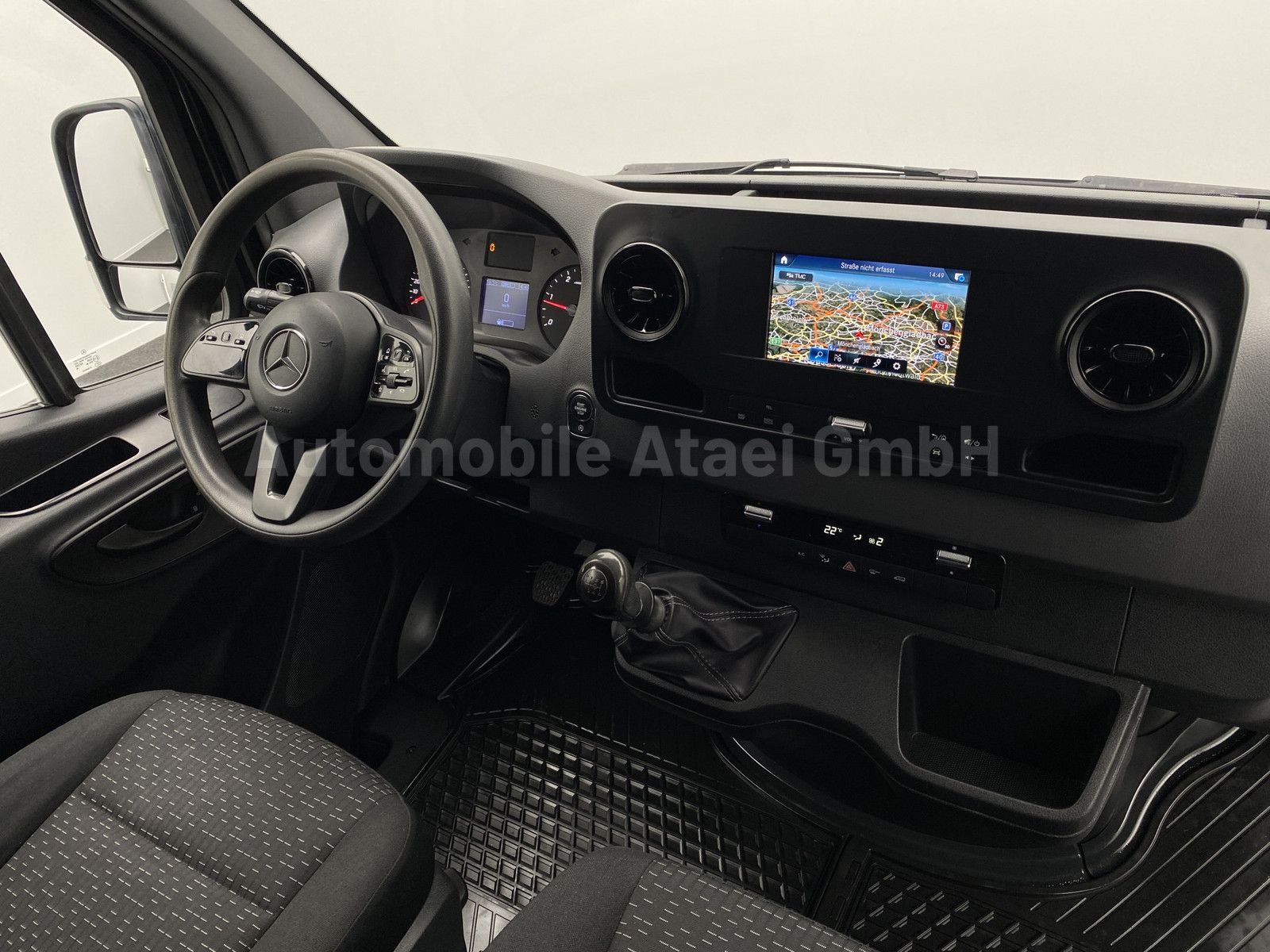 Fahrzeugabbildung Mercedes-Benz Sprinter 314 NAVI+ 3-SITZE+ 1. HAND 8570