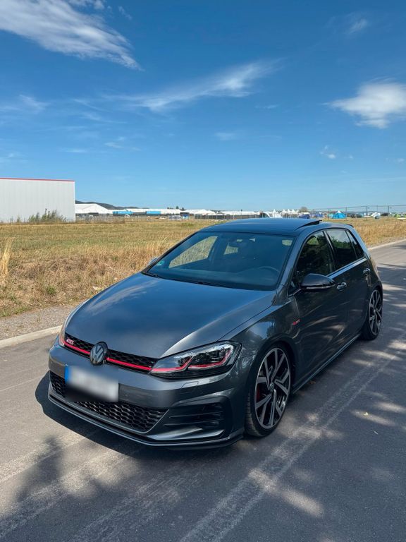 Image of Volkswagen Golf