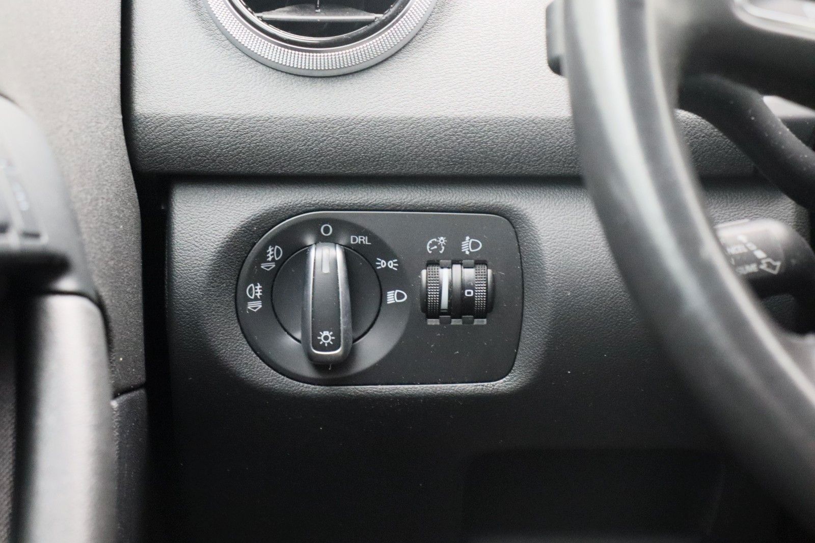 Fahrzeugabbildung Audi A3 Sportback 2.0 TDI Attraction