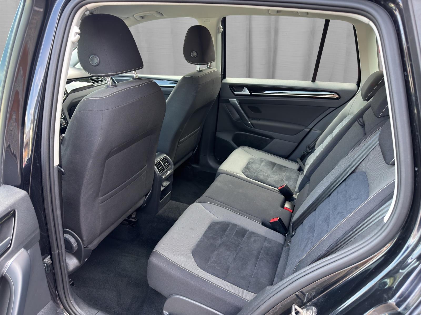 Volkswagen Golf Sportsvan VII Highline DSG