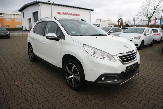 Peugeot 2008 1.6 Allure*Navi*Panorama-Dach*