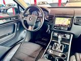 Volkswagen Touareg 3.0TDI Leder Navi BiXenon 20" Autom 4M - Volkswagen Touareg: 3.0