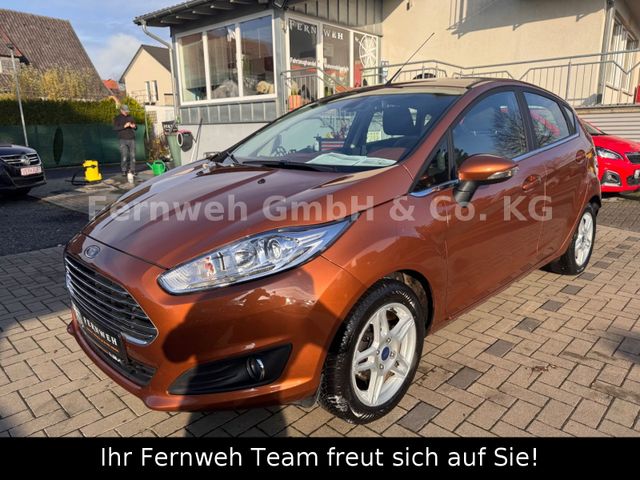 Ford Fiesta Titanium / 1HAND // KLIMA // AHK // 5-TRG