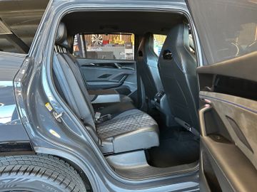 Volkswagen Tayron *R-LINE*1.HAND*MASSAGE*7-SITZER*ACC*