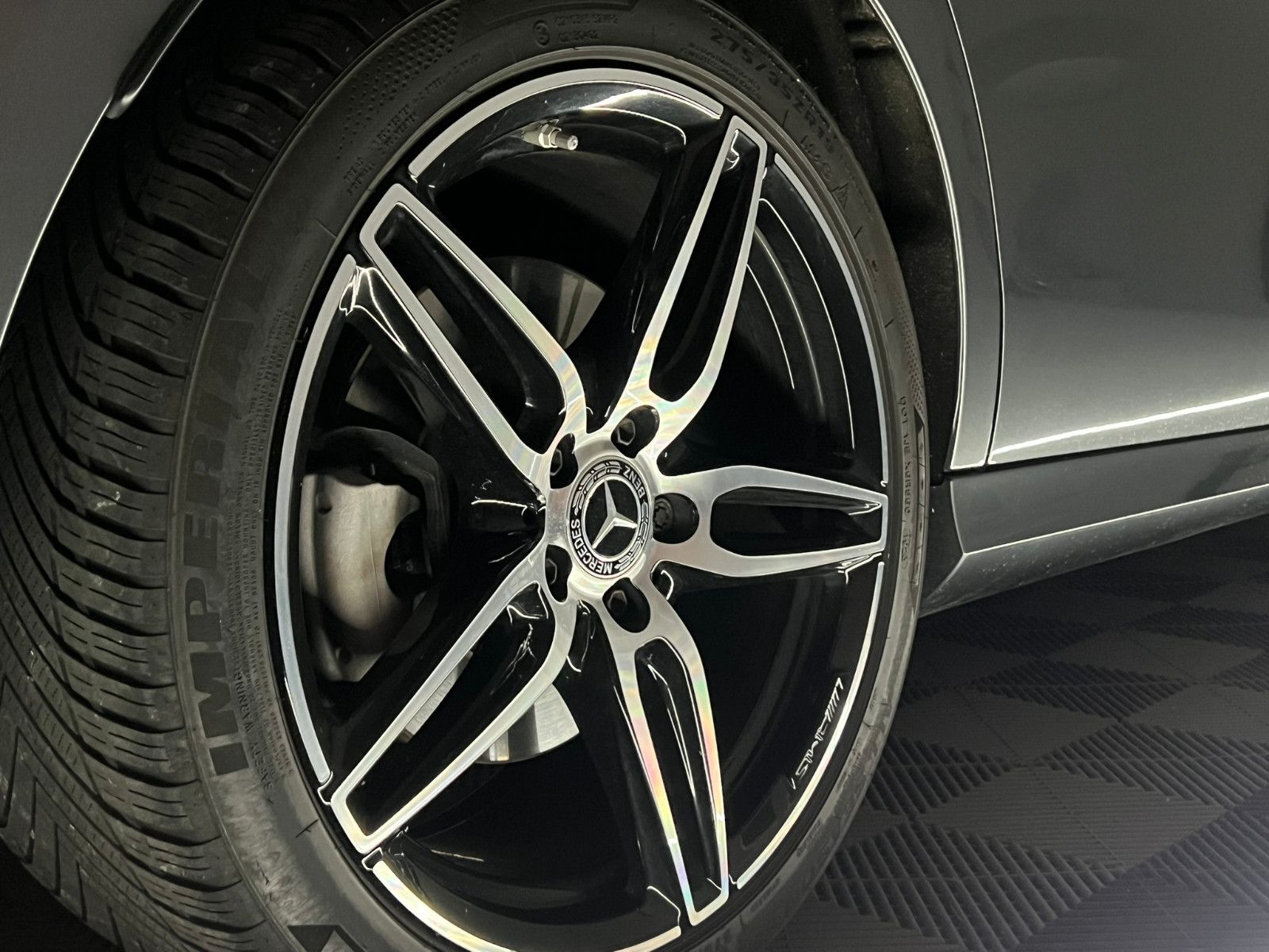 Fahrzeugabbildung Mercedes-Benz E 350 d Lim. AMG-LINE/BURMESTER/ACC/PANO/WIDE