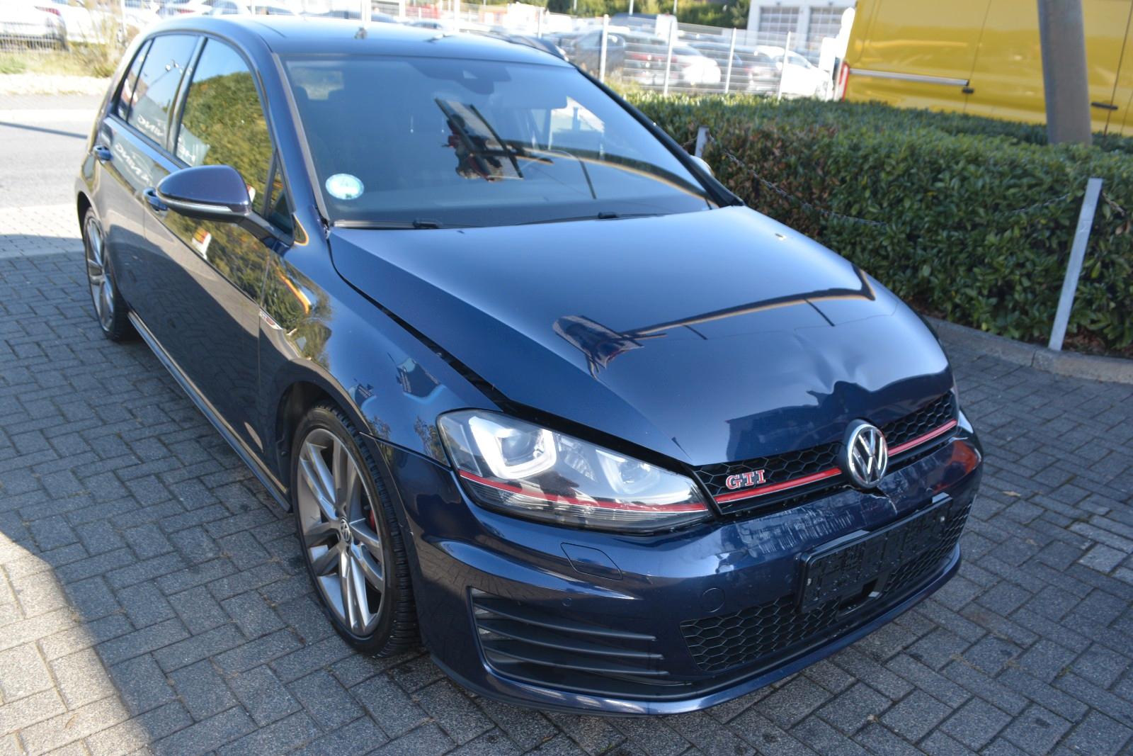 Volkswagen Golf VII Lim. GTI Performance BMT