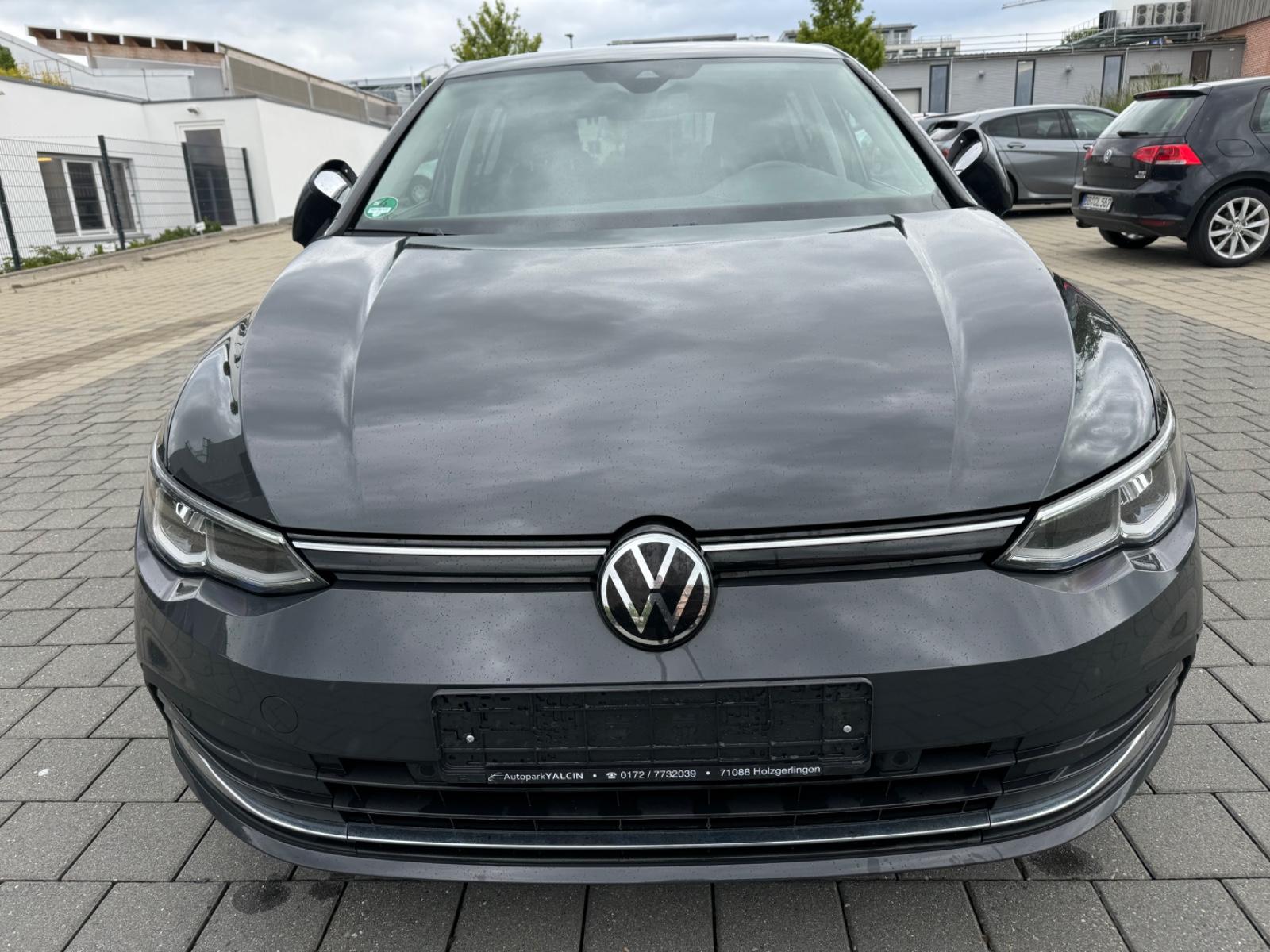 Volkswagen Golf VIII 1.0 eTSI Active NAVI*KLIMATRONIK*MTL* — 2