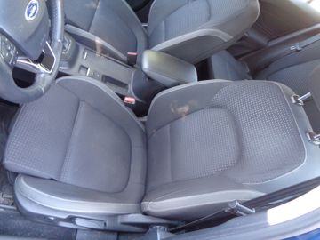 Ford Focus - 12