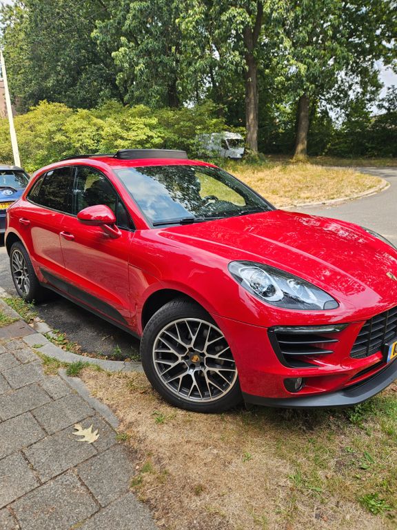 Image of Porsche Macan