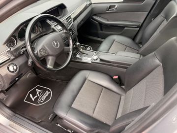 Mercedes E 250 - 10