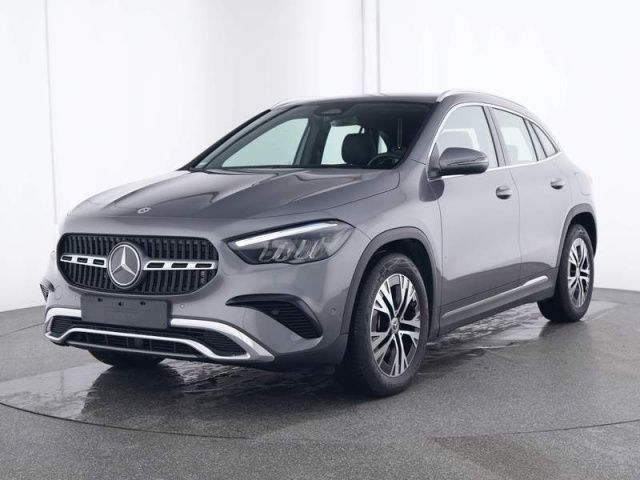 Mercedes-Benz GLA 200 +PROGRESSIVE+AHK+WINTER+KAMERA+EASYPACK+