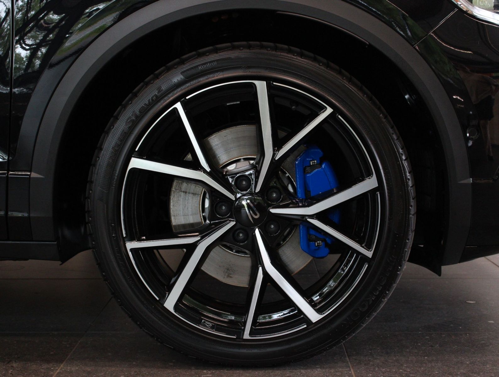 Fahrzeugabbildung Volkswagen T-Roc 2.0 TSI DSG 4MOTION R*NP 68k