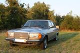 Mercedes-Benz 200 | H-Kennzeichen | Familienbesitz - Mercedes-Benz 200 in Leipzig