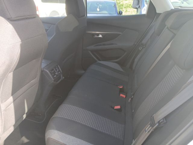 Peugeot 3008 PureTech 130 Stop & Start Active
