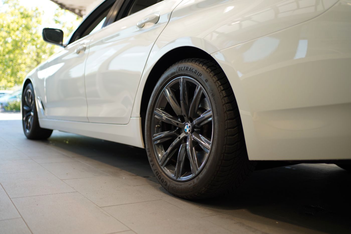 Fahrzeugabbildung BMW 530d xDrive +ParkingAssist+AHK+HarmanKardonSyste