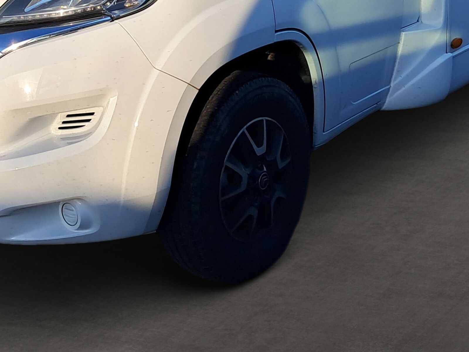 Fahrzeugabbildung Bürstner Nexxo Time T 660 Edition 30 SAT,Navi,TV,Markise