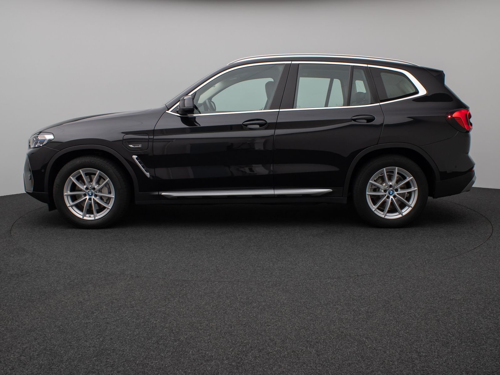 Fahrzeugabbildung BMW X3 xD30e Panorama Kamera Laser HUD DAB HiFi 18"