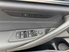 Fahrzeugabbildung BMW 520d Touring Aut. Leder Navi LED Harman
