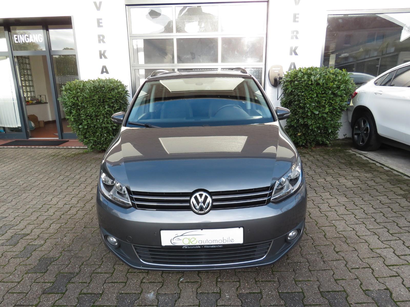 Volkswagen Touran Comfortline / AUTOMATIK / 7 SITZER