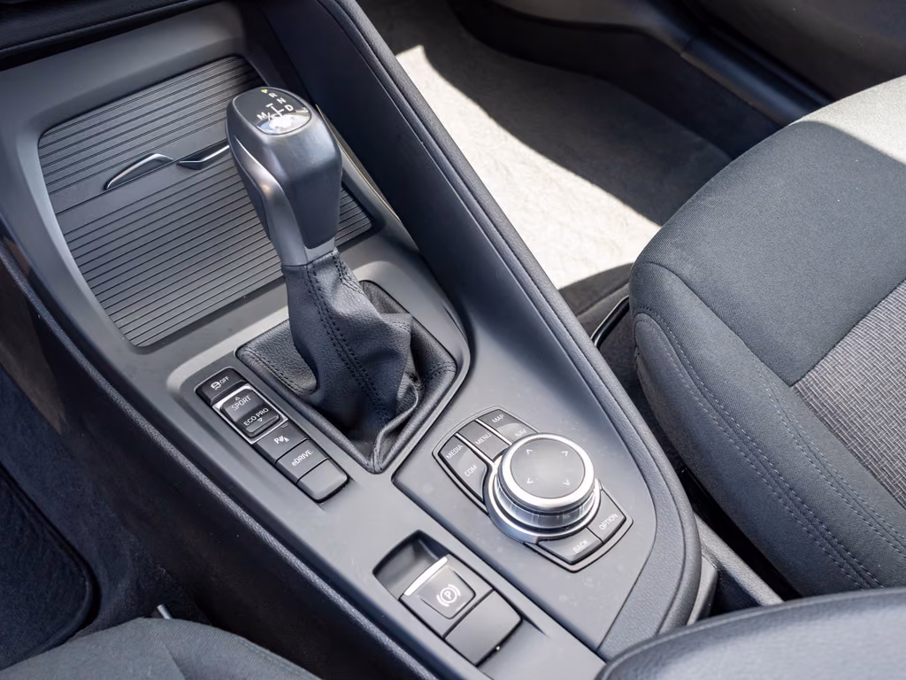 BMW X1 xDrive 25e Advantage FACEL. AHK NAVI SHZ PDC, миниатюра 16