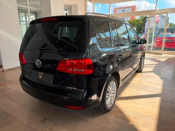 Volkswagen Touran - 5