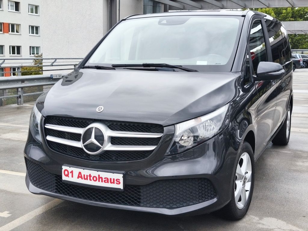 Image of Mercedes-Benz V 220