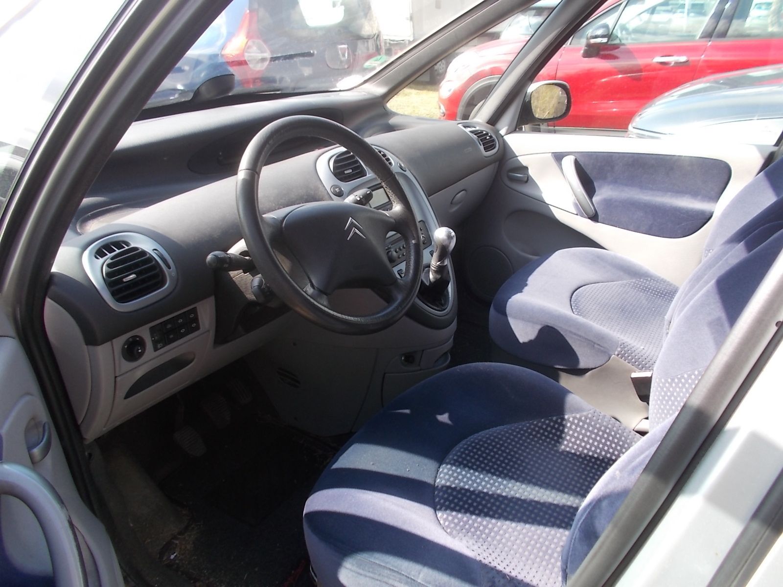 Fahrzeugabbildung Citroën Xsara Picasso 1.8 Exclusive
