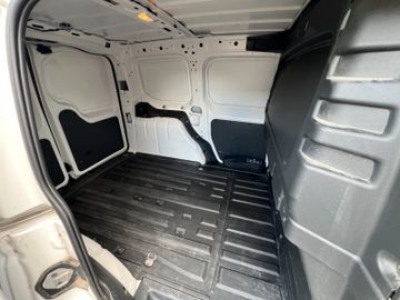 Volkswagen Caddy - 6