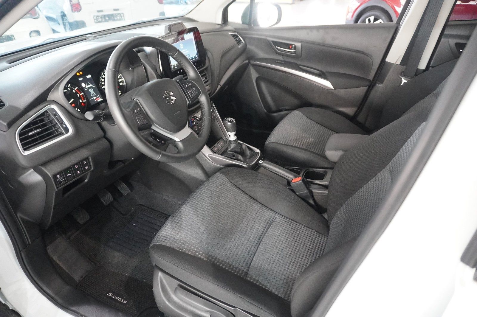 Fahrzeugabbildung Suzuki (SX4) S-Cross 1.4 COMFORT NAVI/LED/KAMERA/SH/DAB