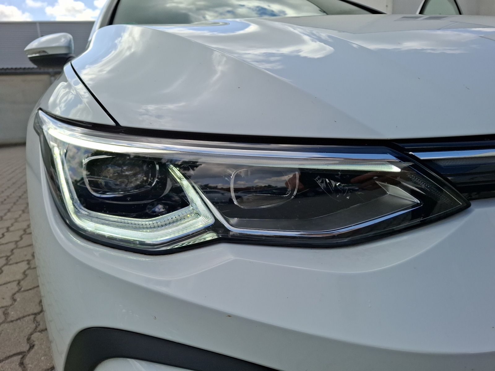 Fahrzeugabbildung Volkswagen Golf VIII GTD LEDplus Navi AID ACC PDC SH 19"