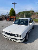 BMW 318 - BMW 318 aus 1989