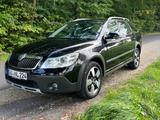 Skoda Octavia 1.8 TSI 4x4 Family Combi Family - Skoda Octavia aus 2012 mit Benzin-Antrieb: Kombi, 1.4
