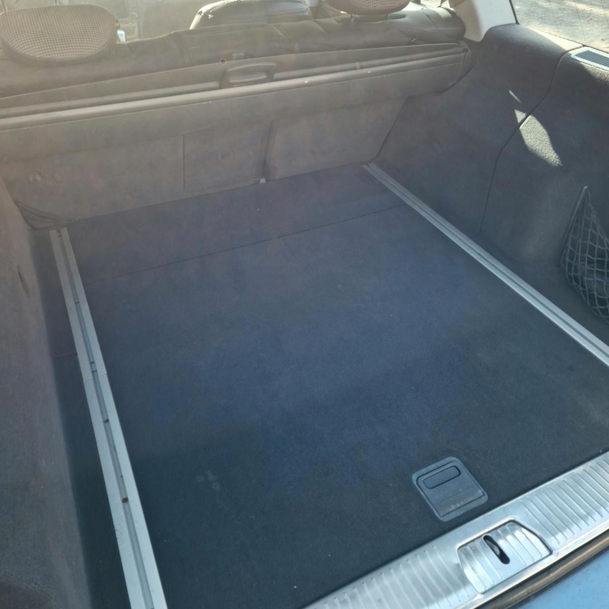 Mercedes-Benz E240 2004 — photo 7