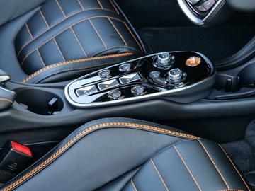 2026 Mclaren GTS — миниатюра 16