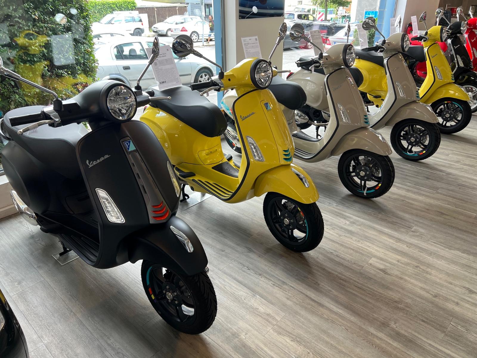 Vespa Primavera 125 S verschiedene Farben Neu Sofort!!