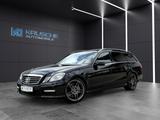 Mercedes-Benz E 63 AMG T-Modell *Pano*SHZ*PDC*Massage*dt. Auto - gebrauchte Mercedes-Benz E 63 AMG aus dem Jahr 2011