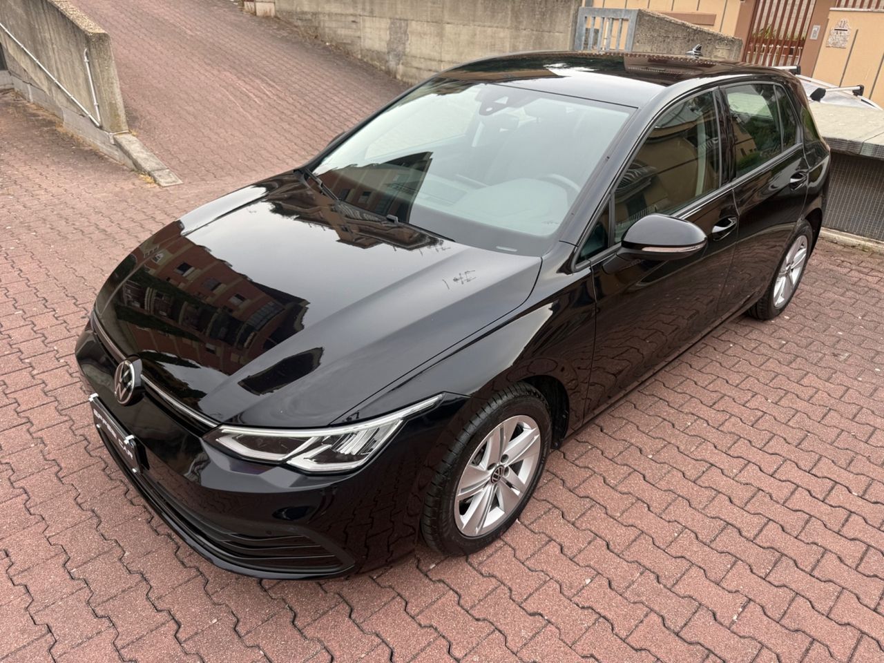 Volkswagen Golf VIII 1.0 eTSI mhev Mild-Hybrid e