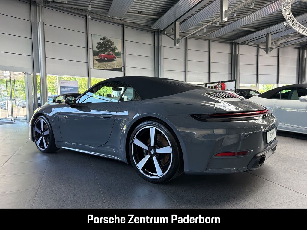 Porsche 992 — fotografia 3