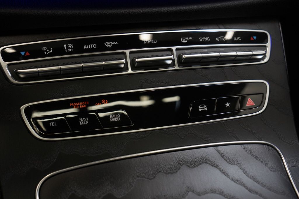 Mercedes Benz E 220