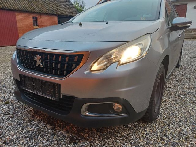 Peugeot 2008 Allure BlueHDi 100