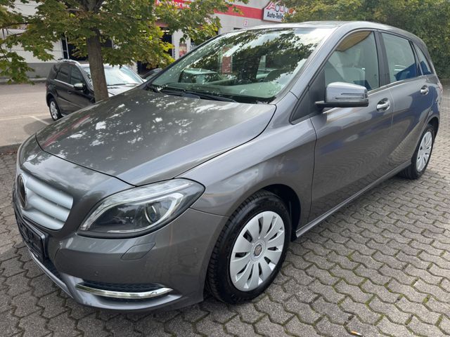 Mercedes-Benz B 200 Navi+PDC+LED