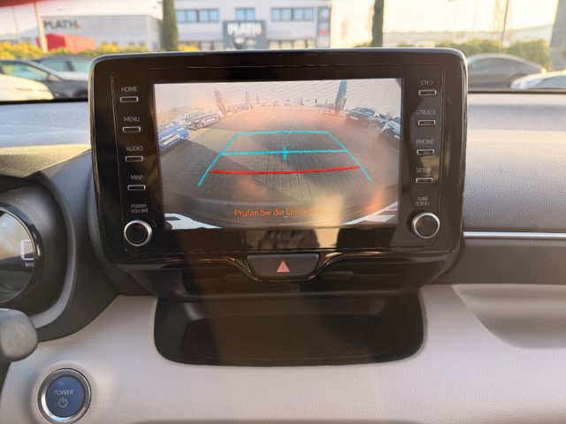 Toyota Yaris Hybrid Style Selection