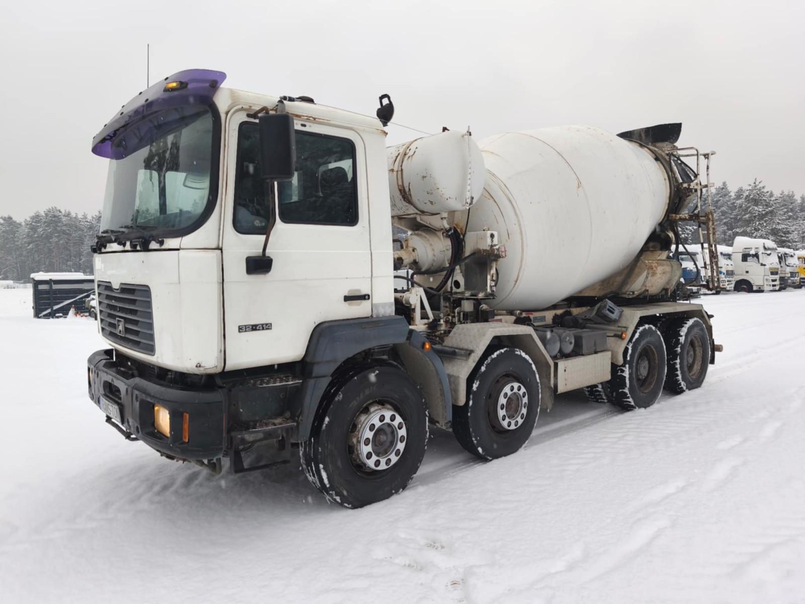 MAN 32.414 8x4 9m3 full steel Manual1