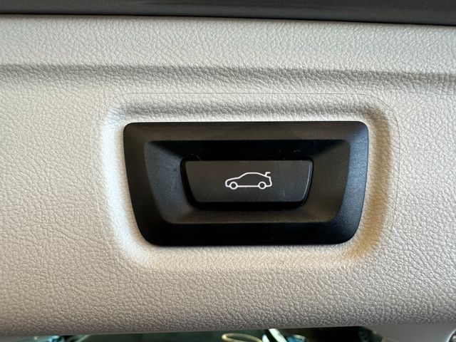 BMW 318i  Touring *Parkass.*Led*elek. Heck*